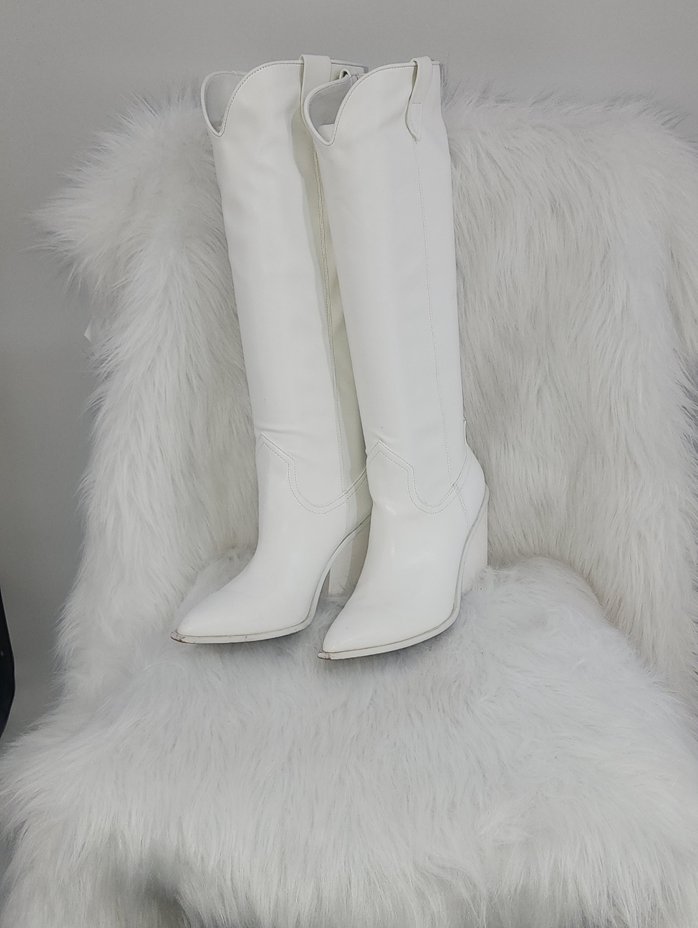 Steve Madden All White Bronco Knee High Boots, Size 9M - Picture 5 of 13